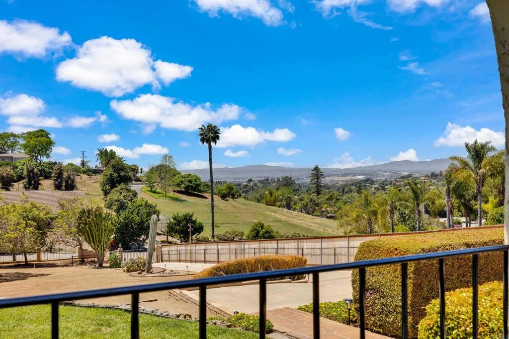 2185 Hawley Drive