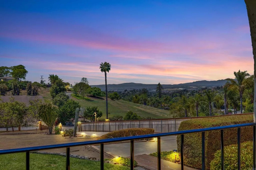 2185 Hawley Drive