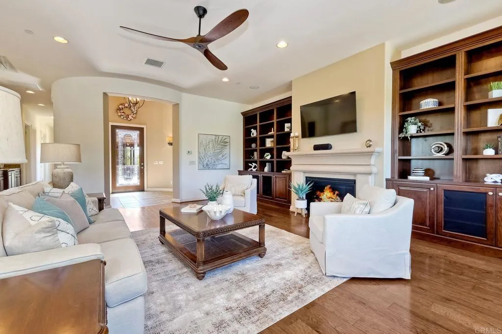 1165 Village Dr