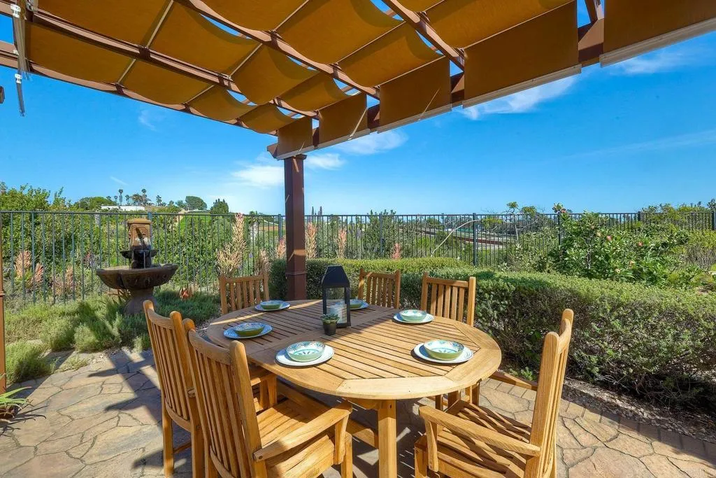 1165 Village Dr