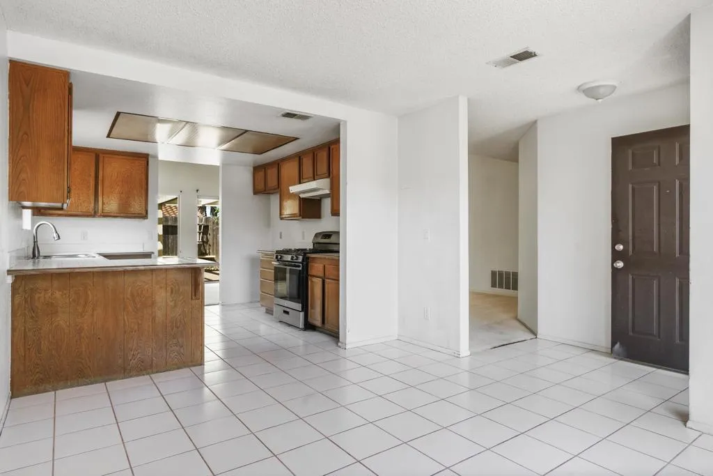 241 Saguaro Place
