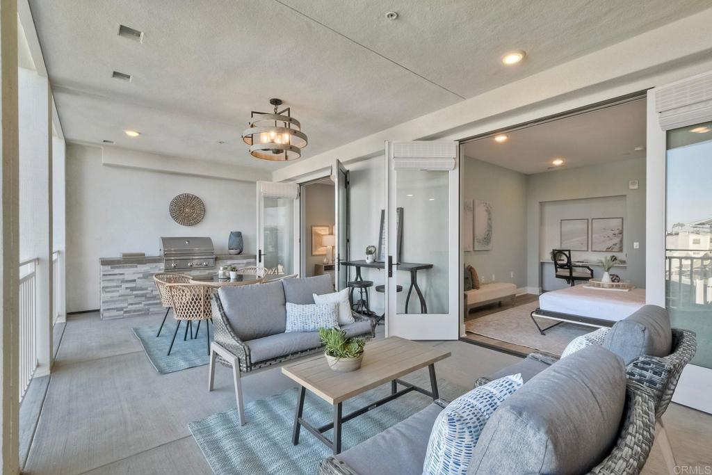800 Grand Avenue 205