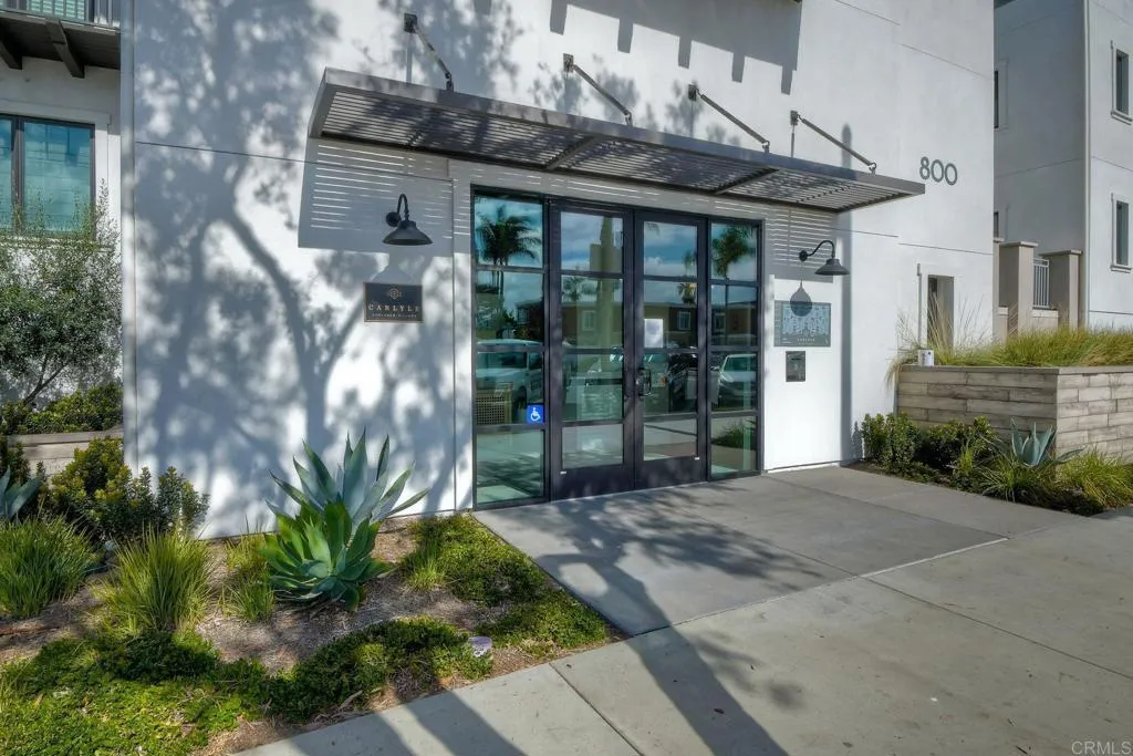 800 Grand Avenue Unit 205