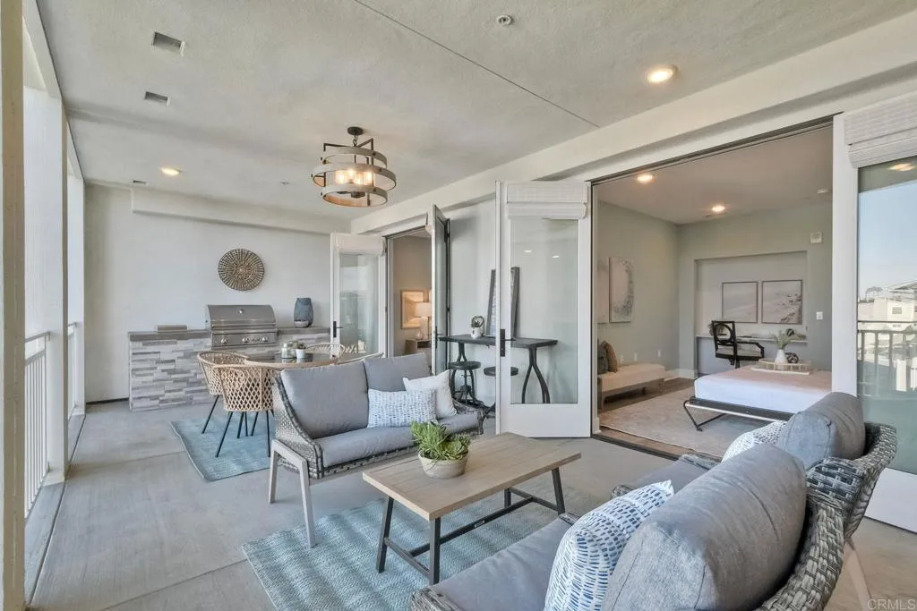 800 Grand Avenue Unit 205