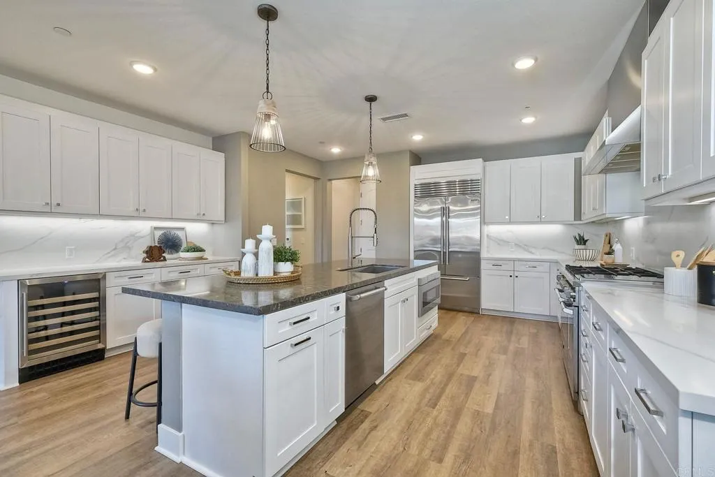 800 Grand Avenue Unit 205
