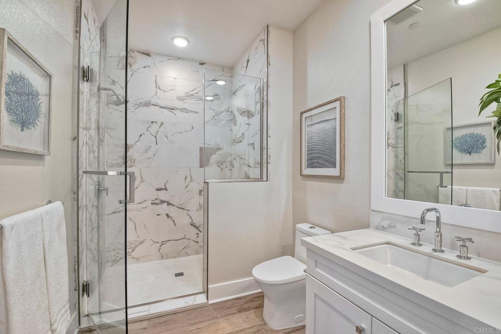 800 Grand Avenue 205