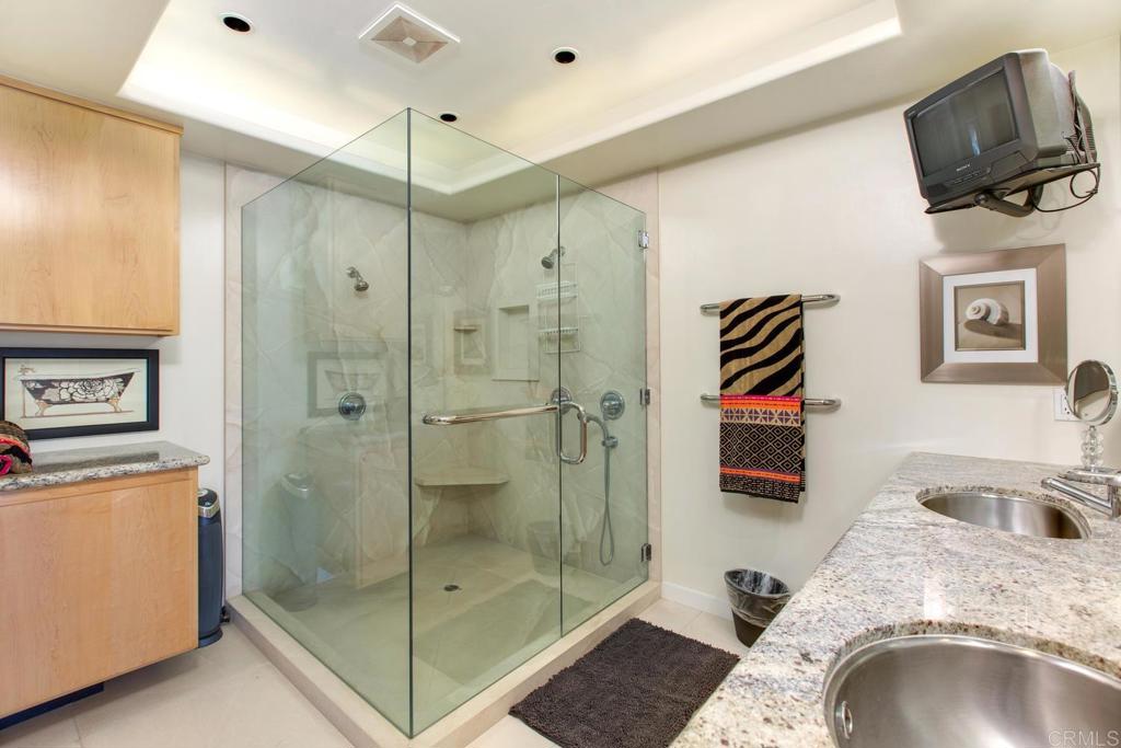 2005 Costa Del Mar 640