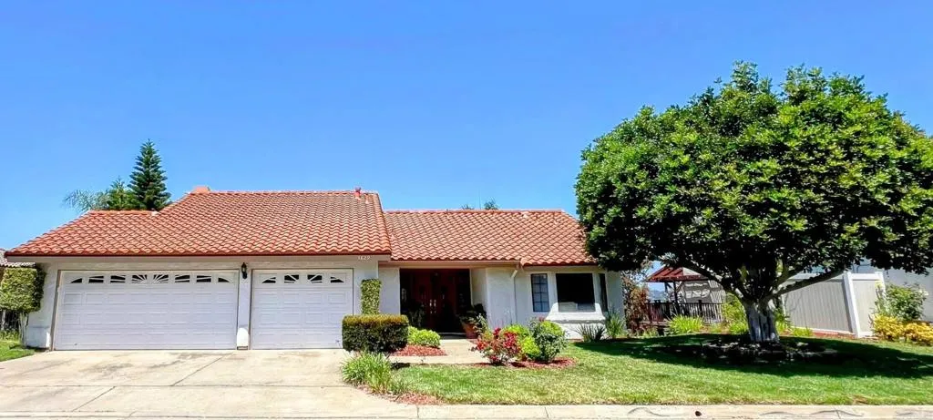 3829 Pinnacle Place
