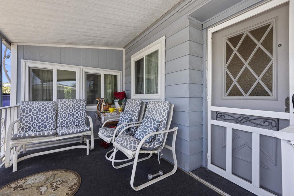 276 N EL CAMINO REAL 13