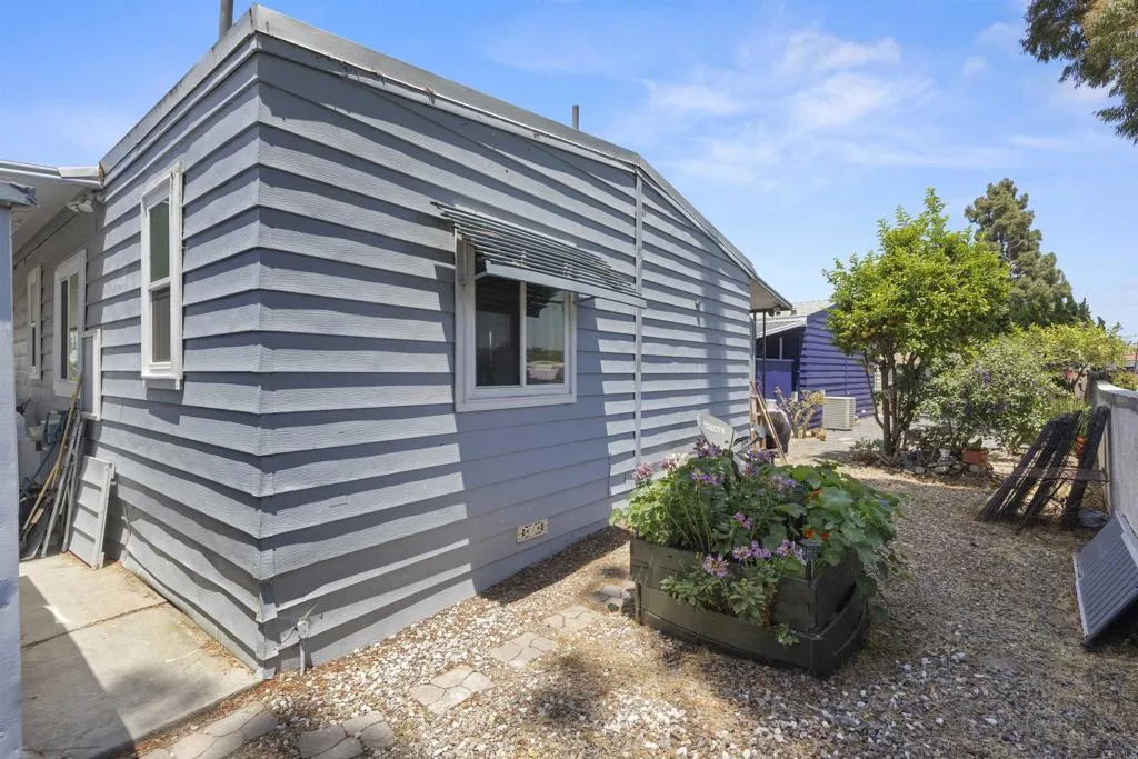 276 N El Camino Real Unit 13
