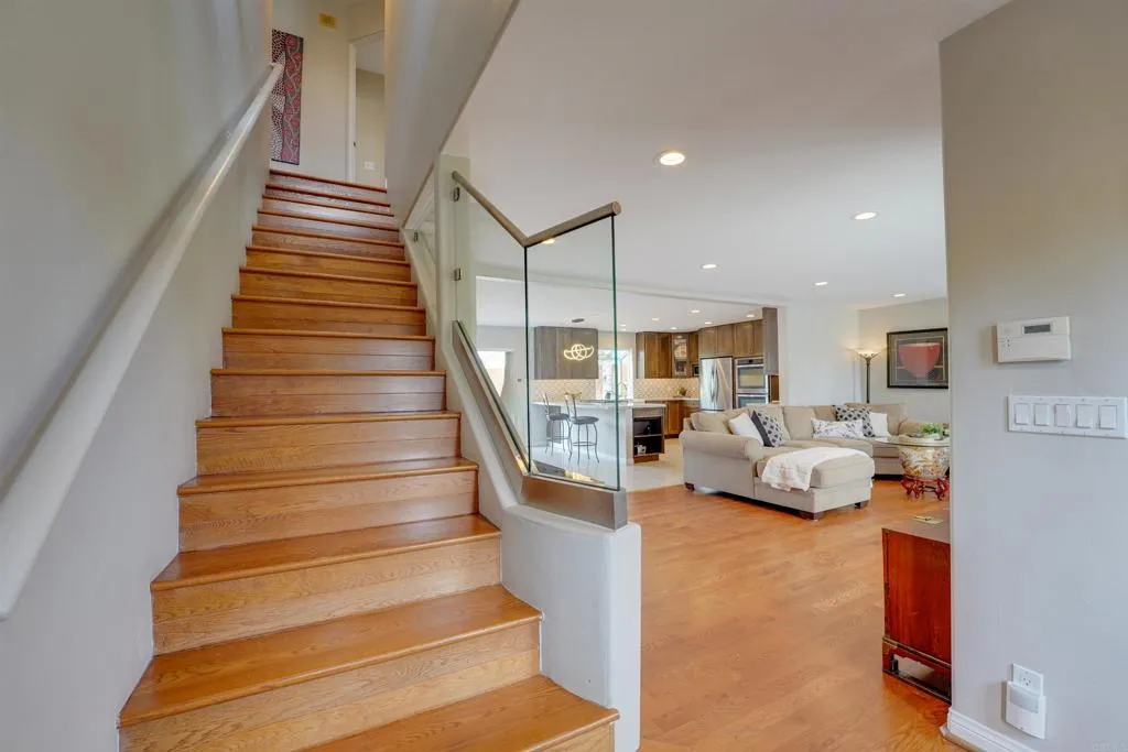3322 Russell Street