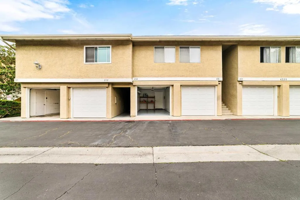 4220 La Pinata Way Unit 233