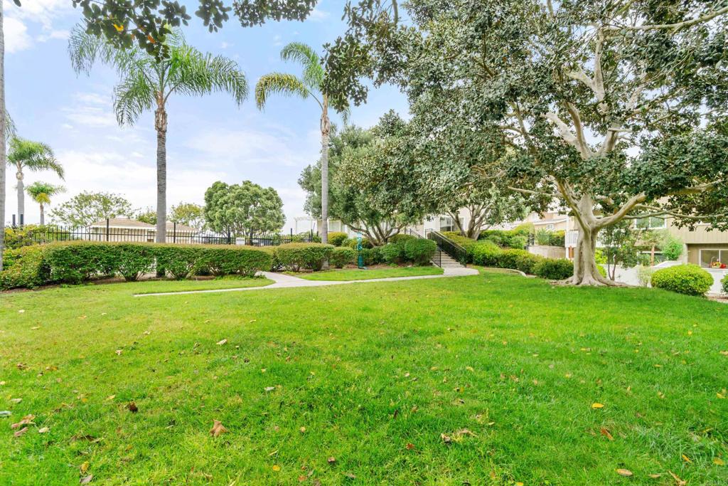 4220 La Pinata Way 233