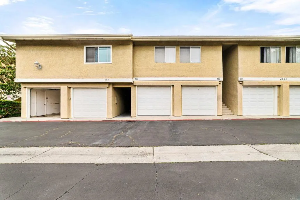 4220 La Pinata Way Unit 233