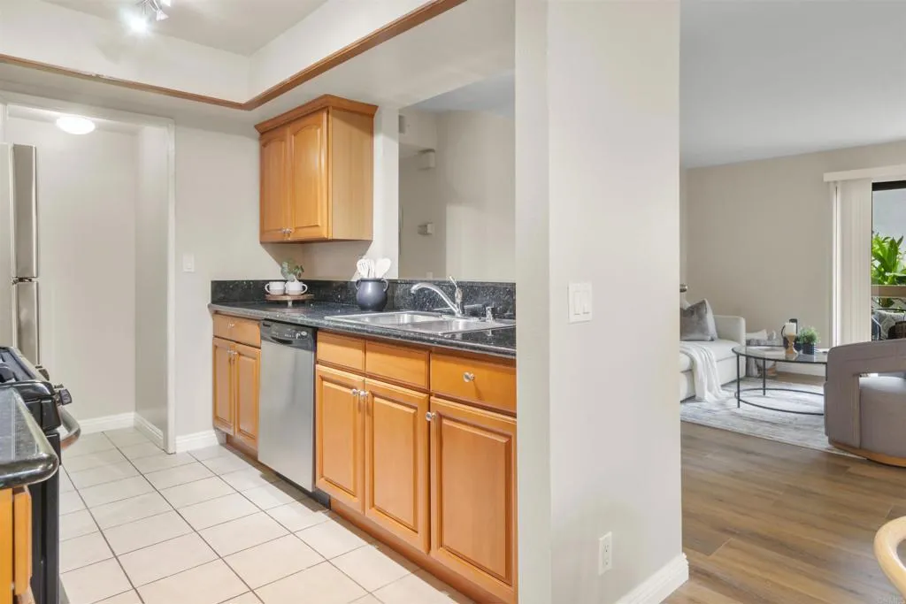 9418 Twin Trails Drive Unit 101
