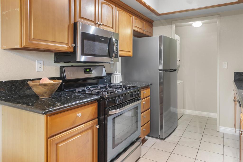 9418 Twin Trails Drive 101