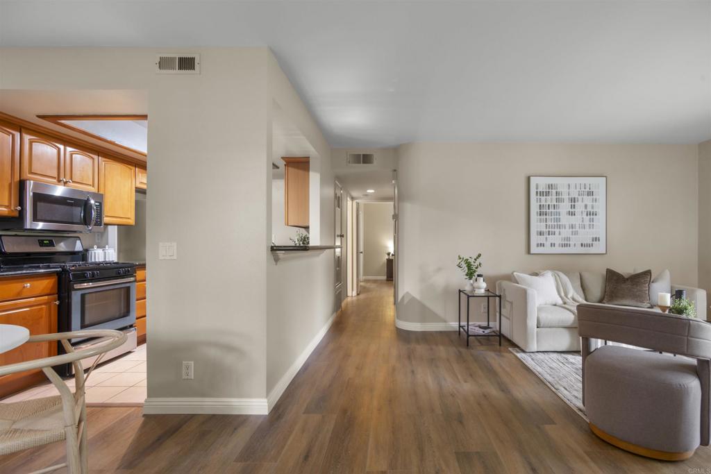 9418 Twin Trails Drive 101