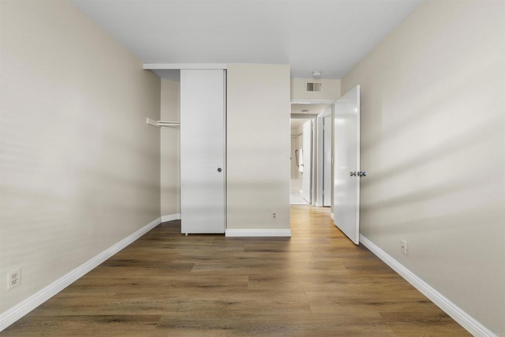 9418 Twin Trails Drive 101