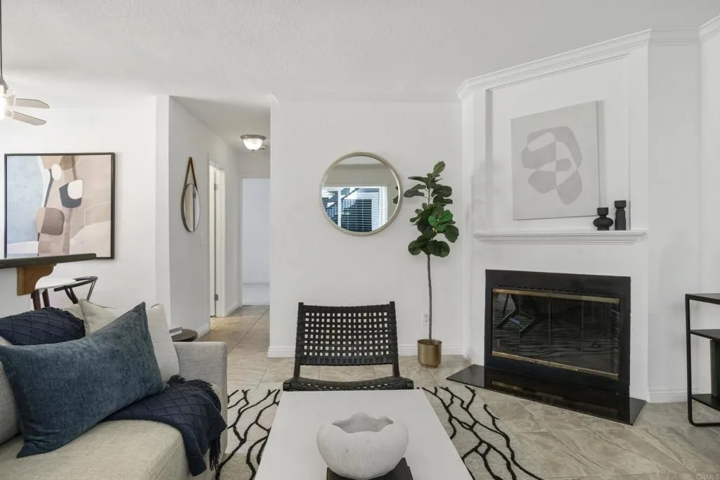 4209 Arizona St Unit 4