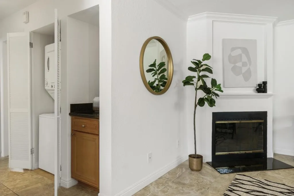 4209 Arizona St Unit 4