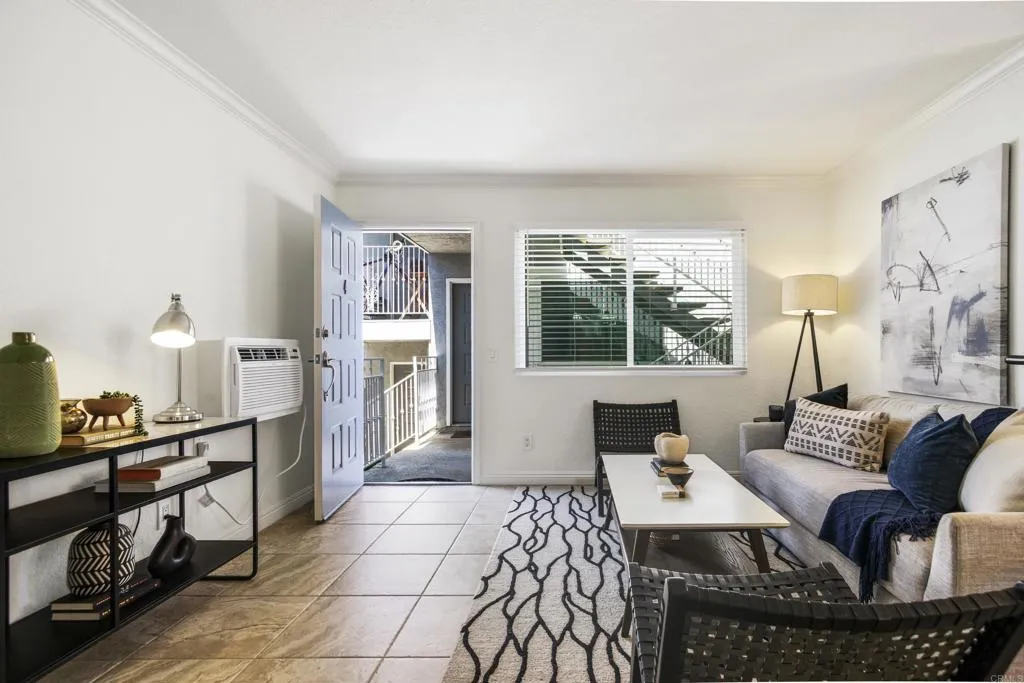 4209 Arizona St Unit 4