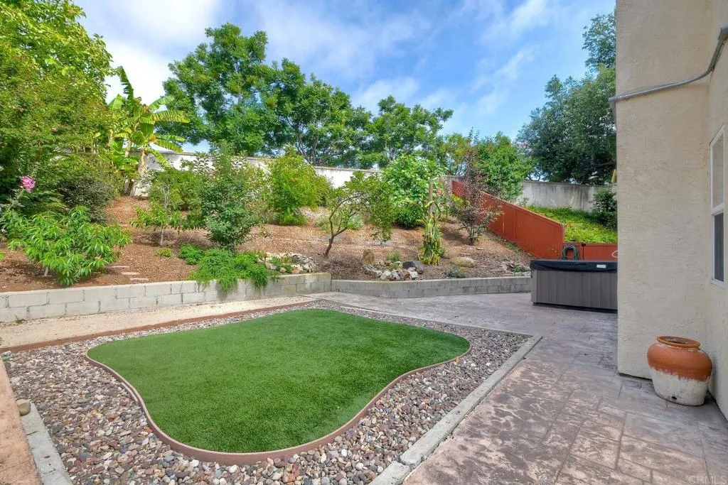 339 Diamante Way