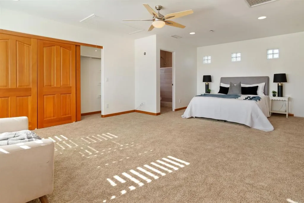 2320 Ivy Road, 92084