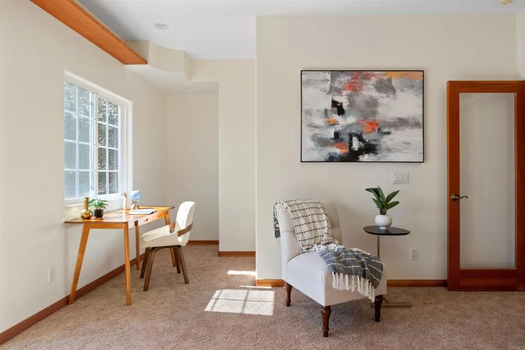 2320 Ivy Road, 92084