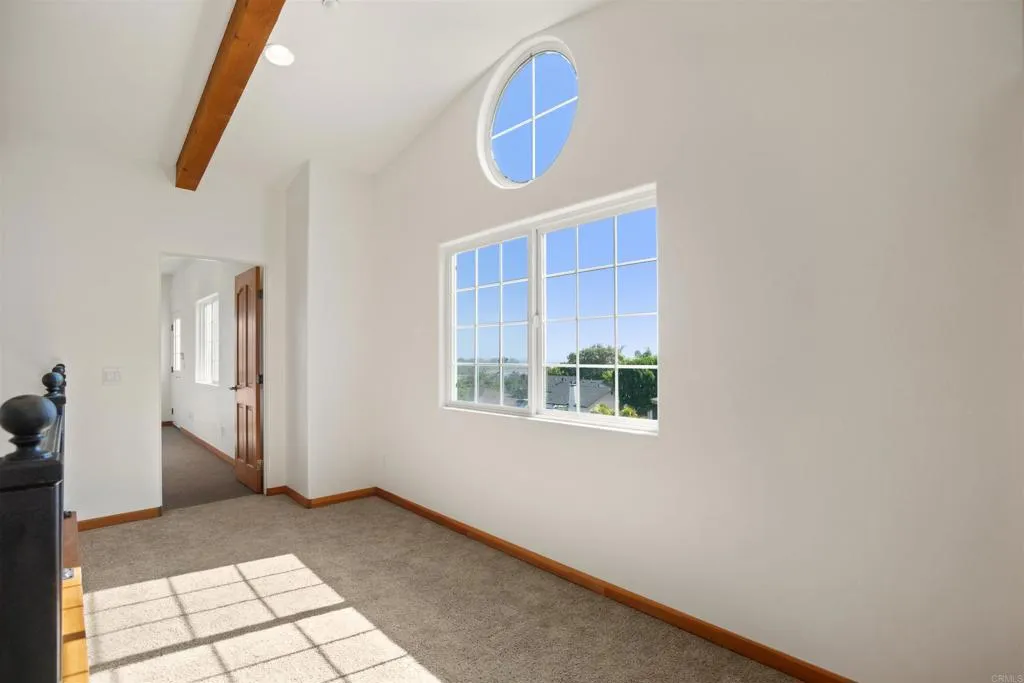 2320 Ivy Road, 92084
