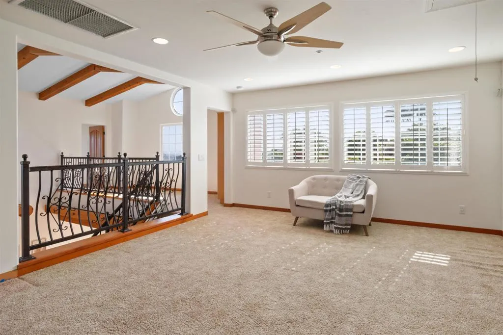 2320 Ivy Road, 92084