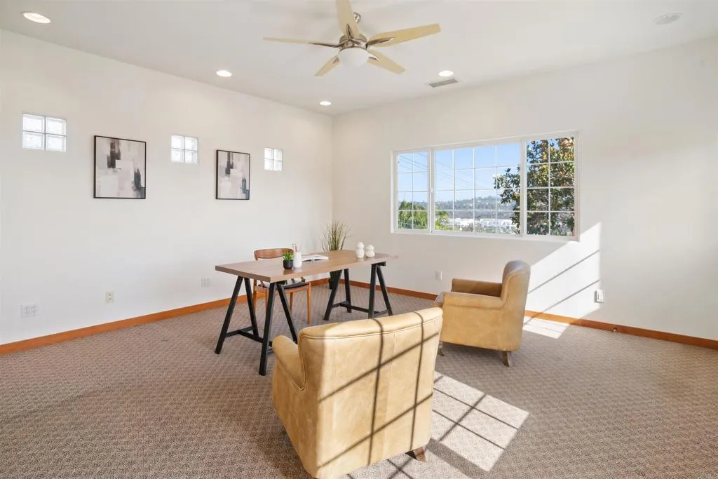 2320 Ivy Road, 92084