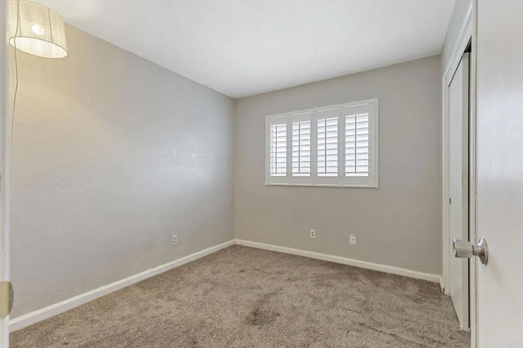 8041 Lomand Court, Sacramento