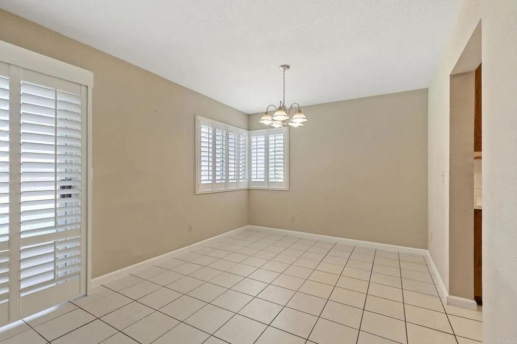 8041 Lomand Court, Sacramento