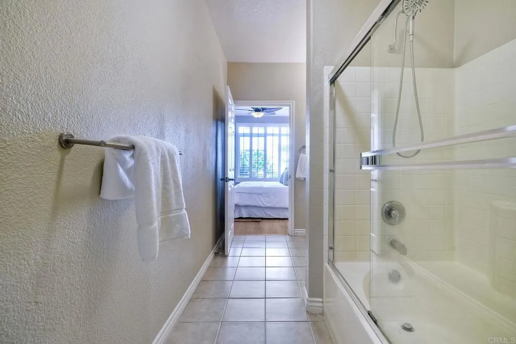 9263 Regents Road Unit B106