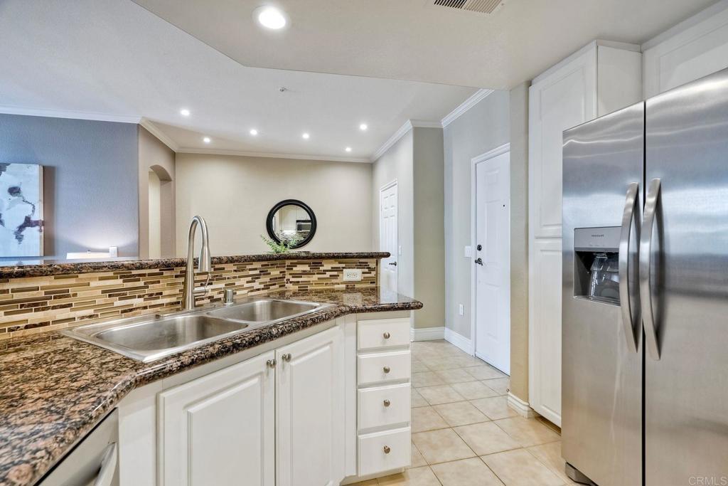 9263 Regents Road B106