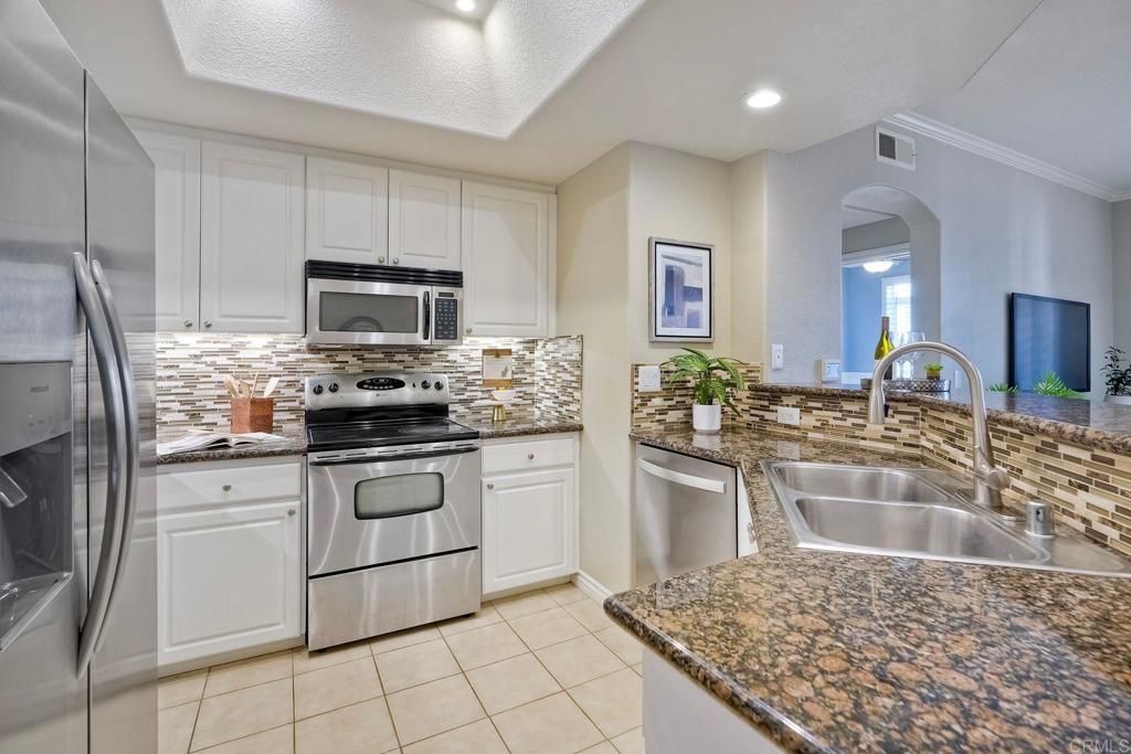 9263 Regents Road B106