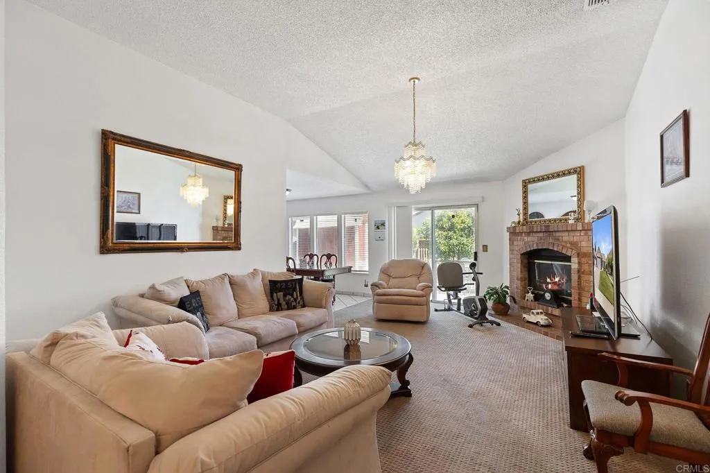 4068 De La Vina Way
