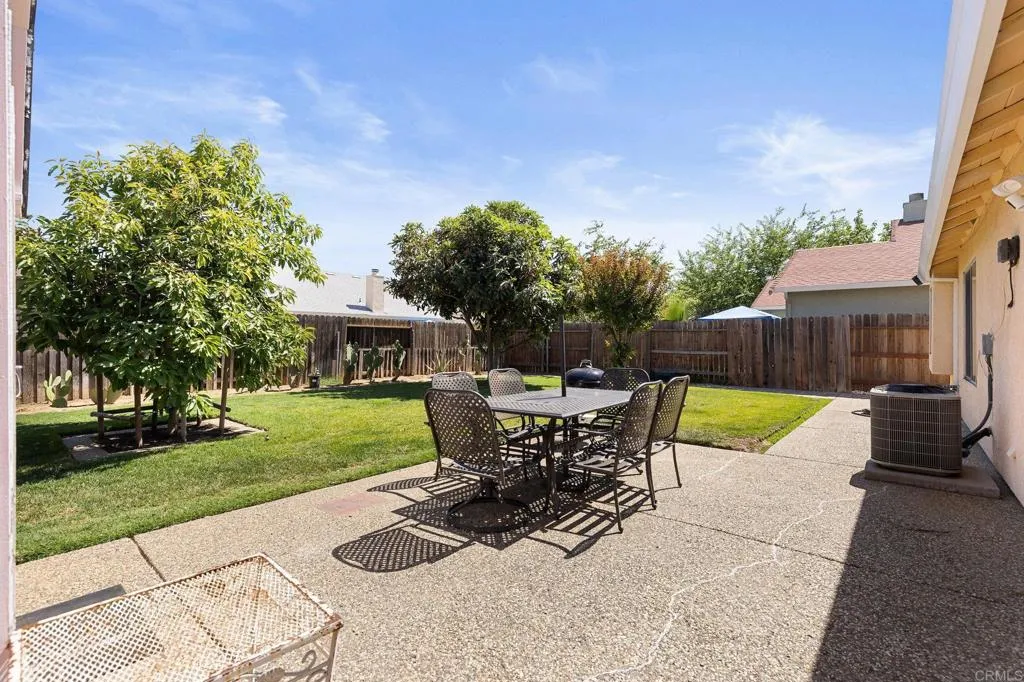 4068 De La Vina Way