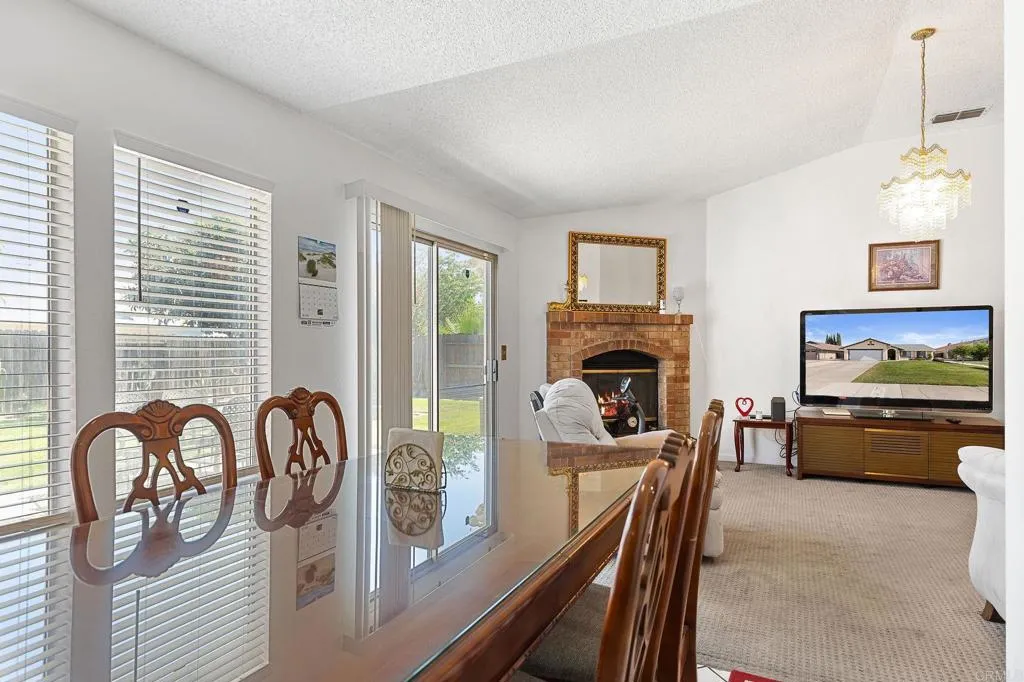 4068 De La Vina Way