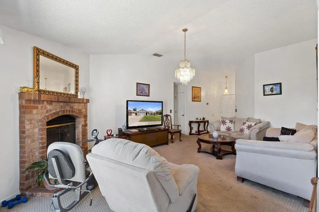 4068 De La Vina Way