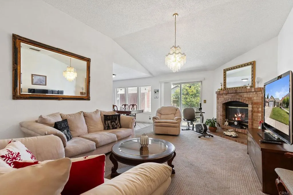 4068 De La Vina Way