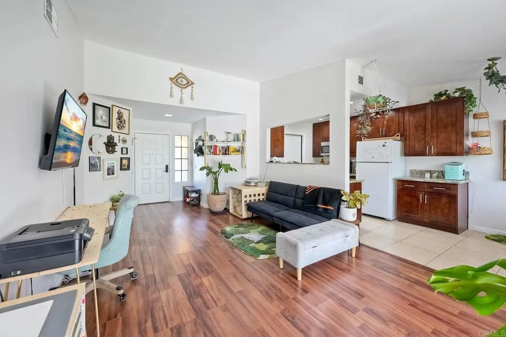 1219 Paseo Hermosa
