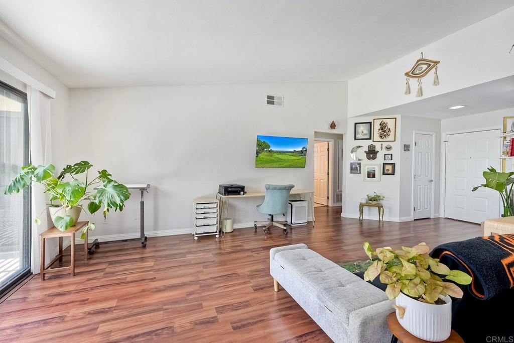 1219 Paseo Hermosa