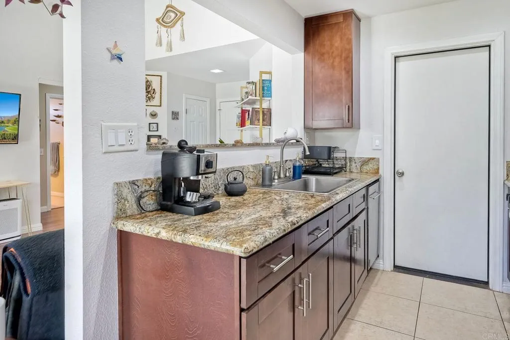 1219 Paseo Hermosa