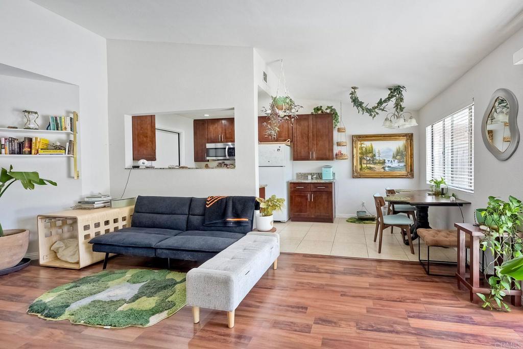 1219 Paseo Hermosa