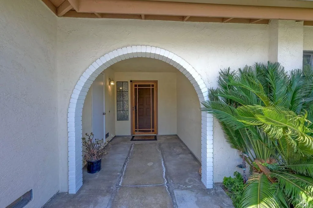 1219 Paseo Hermosa