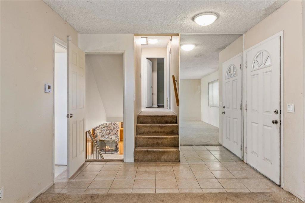 1477 Glen Avon