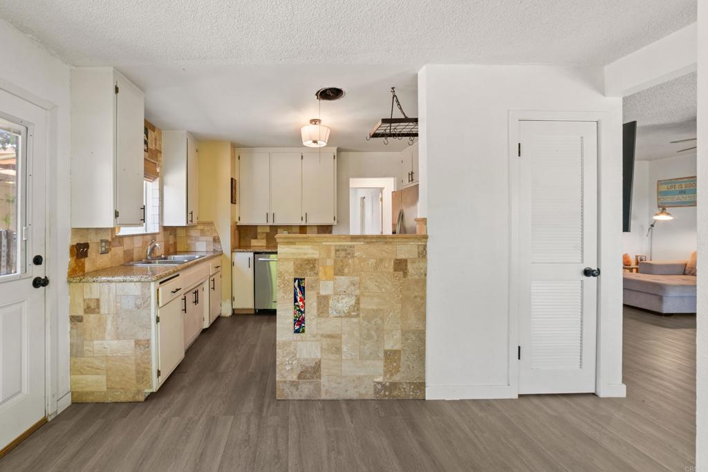 2324 Greenbrier Drive