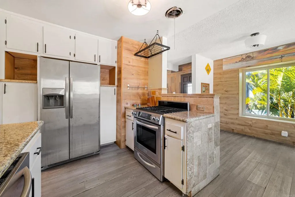 2324 Greenbrier Drive