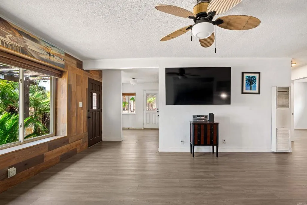 2324 Greenbrier Drive